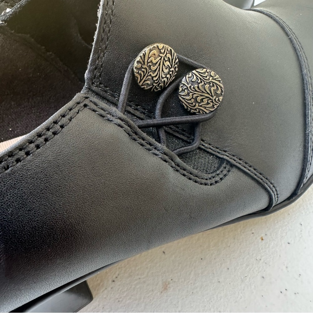 Clarks Collection Emslie Warren Block Heel Loafer/Bootie Size 8.5 - Picture 7 of 8